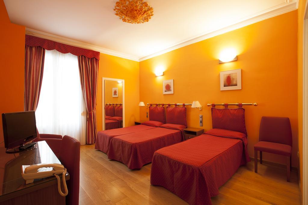 Alba Hotel Barcelona Buitenkant foto