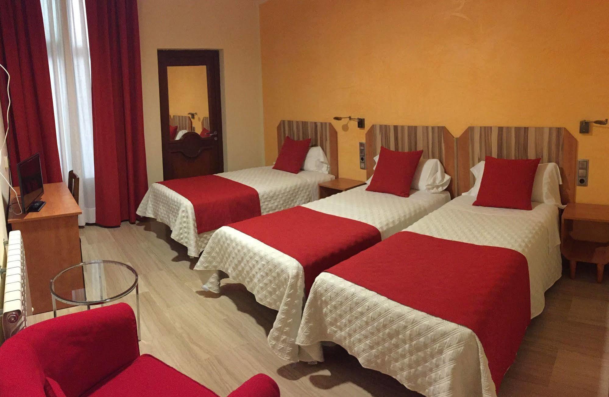 Alba Hotel Barcelona Buitenkant foto