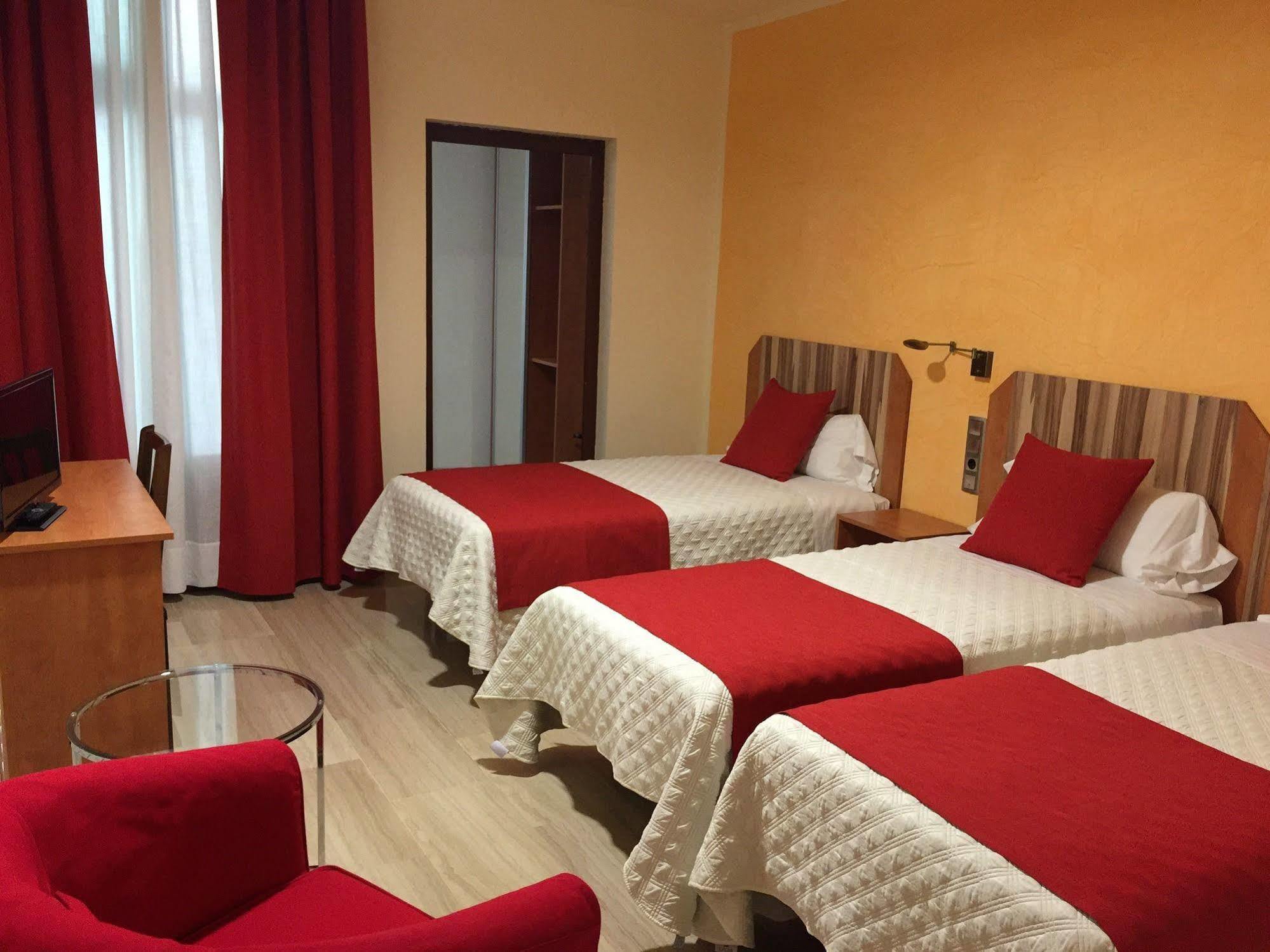 Alba Hotel Barcelona Buitenkant foto