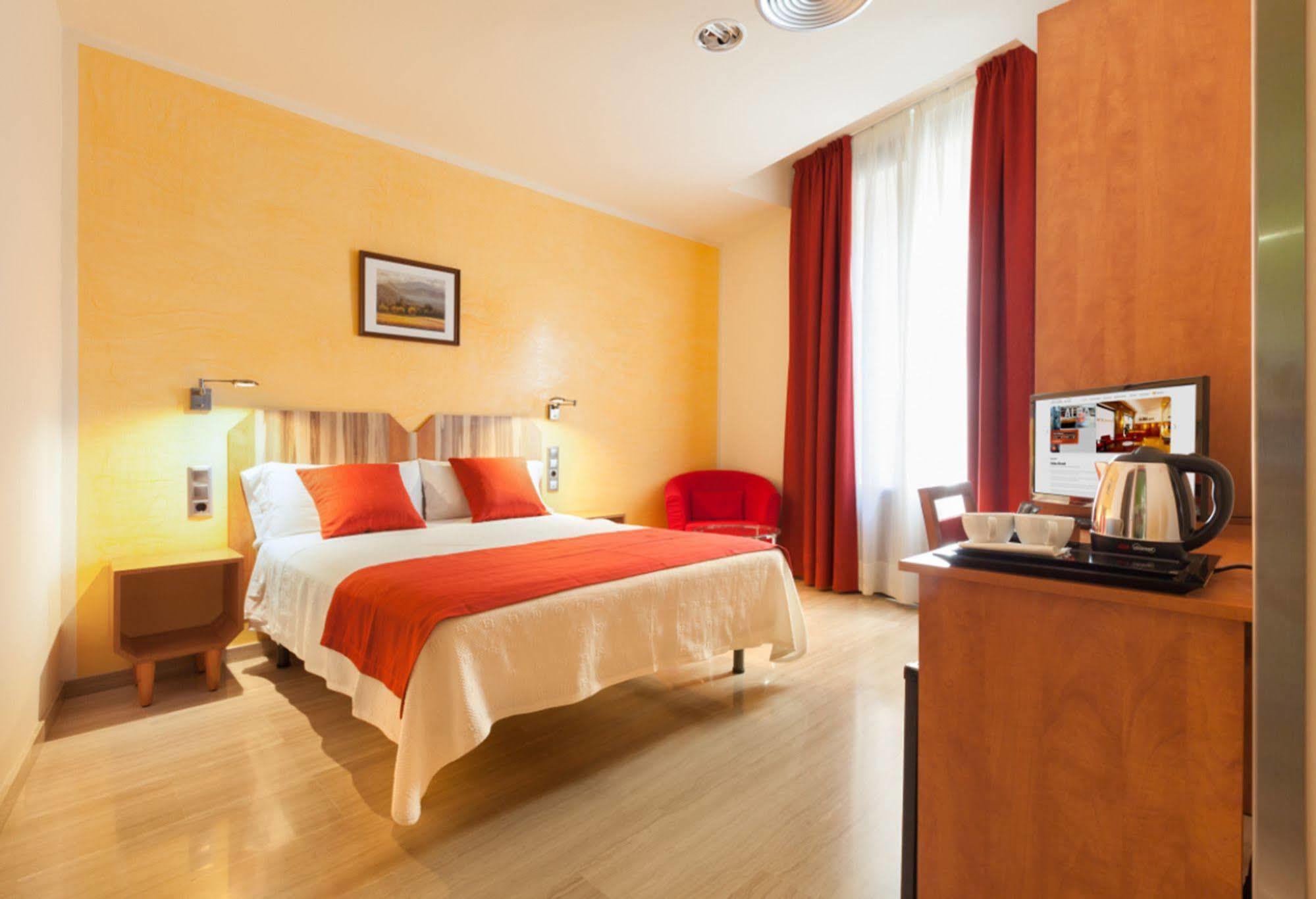 Alba Hotel Barcelona Buitenkant foto